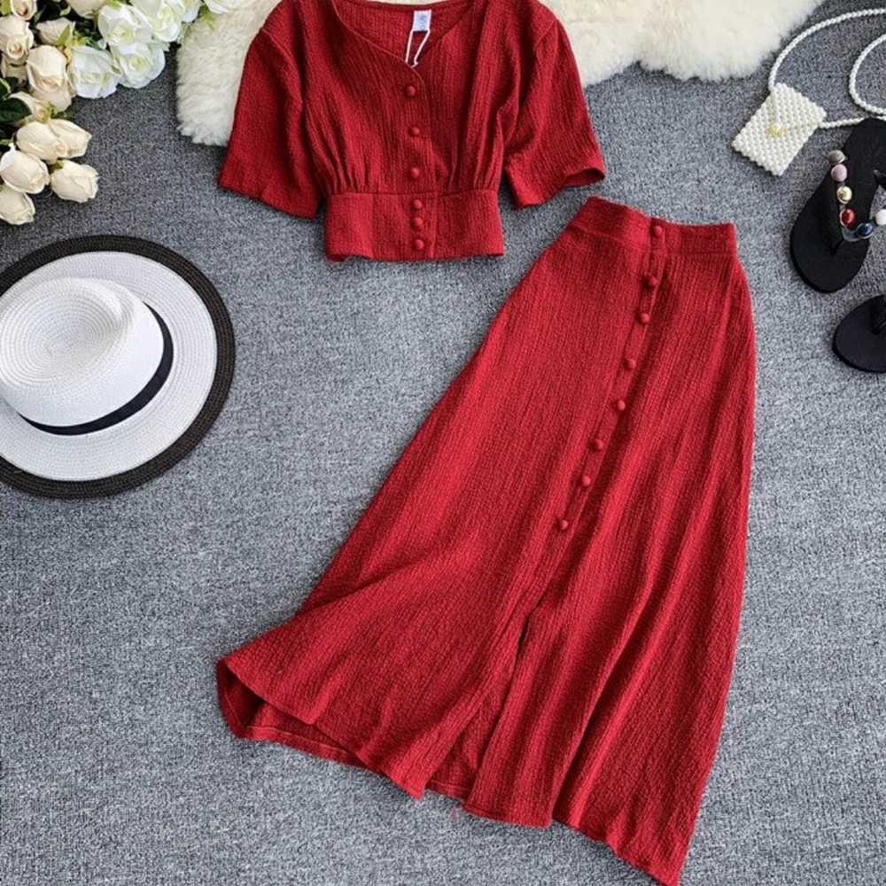 IROCOCO “Vintage Red Top and Skirt Two-pieces Set” (Set 1)